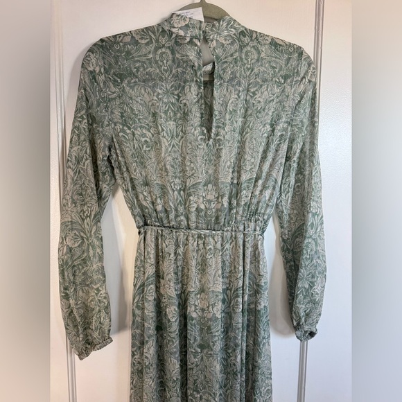 Halogen Elegant Sage Green Print Maxi Dress, Metallic Silver Thread - Picture 3 of 4